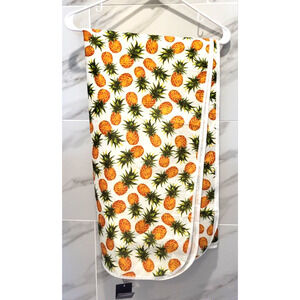 Festive Pineapple Print Indoor Outdoor Tablecloth 50x60" Machine Washable NWT